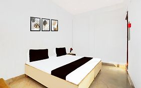 Hotel O 7 Star Hotel & Restaurant